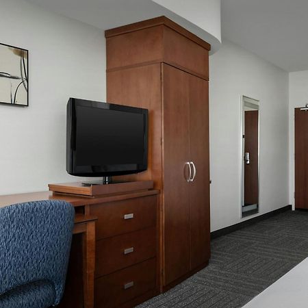 คอร์ตยาร์ด ซาลิเบอรี Hotel ซอลส์บรี ภายนอก รูปภาพ