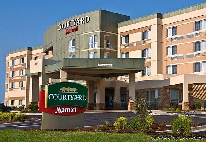 คอร์ตยาร์ด ซาลิเบอรี Hotel ซอลส์บรี ภายนอก รูปภาพ