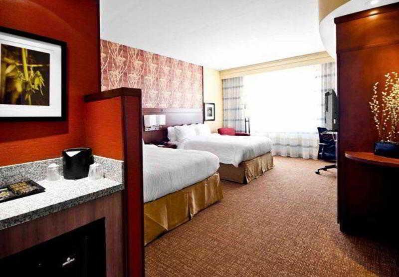 คอร์ตยาร์ด ซาลิเบอรี Hotel ซอลส์บรี ภายนอก รูปภาพ